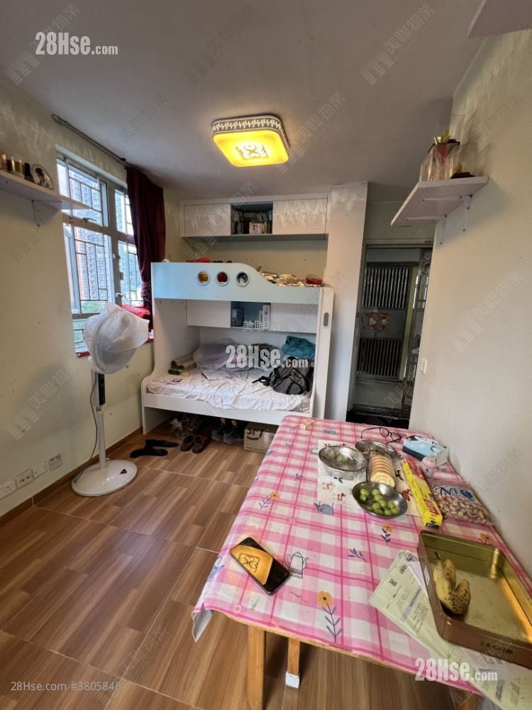 Mei Ying Court Sell 2 Bedrooms 445 ft²