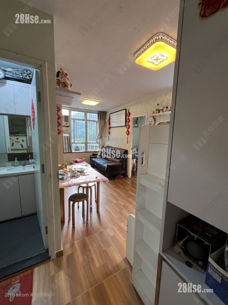 Mei Ying Court Sell 2 Bedrooms 445 ft²
