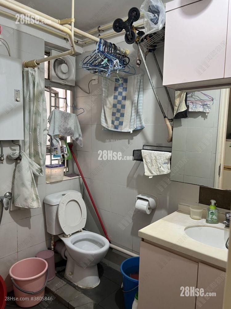 Mei Ying Court Sell 2 Bedrooms 445 ft²