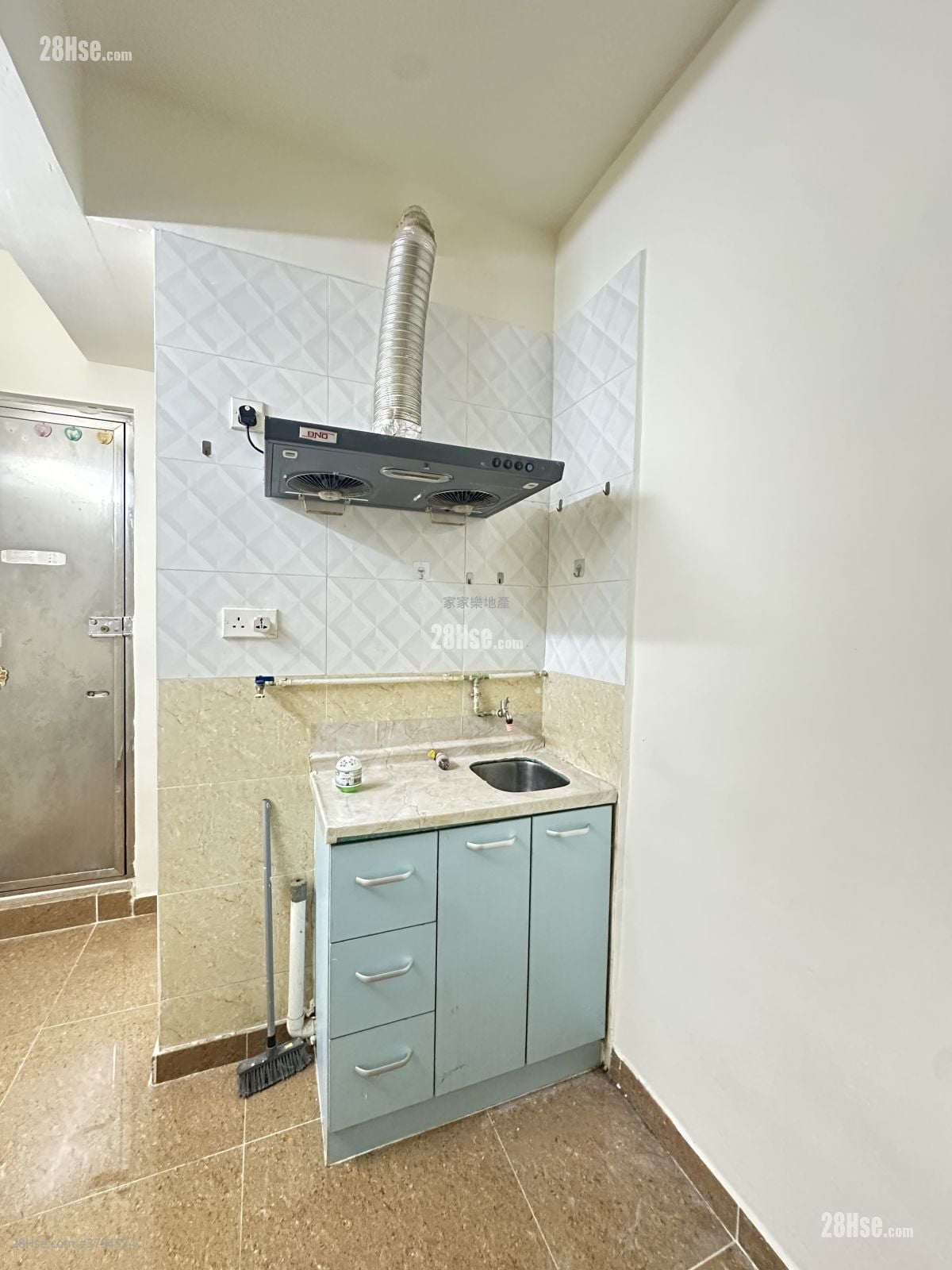 Chinese Mansion Rental Studio , 1 Bathroom 130 ft²