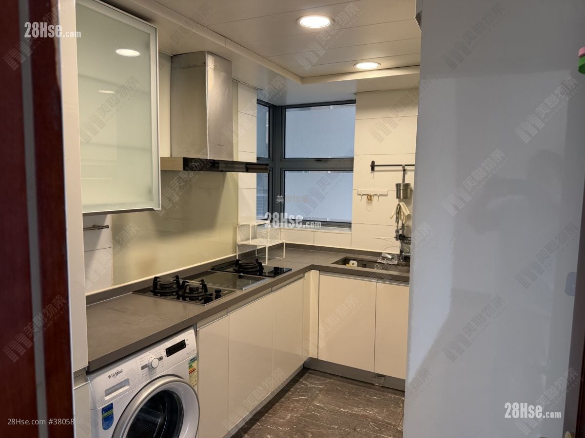 御龙山 租盘 3 房 , 3 浴室 1,035 平方尺