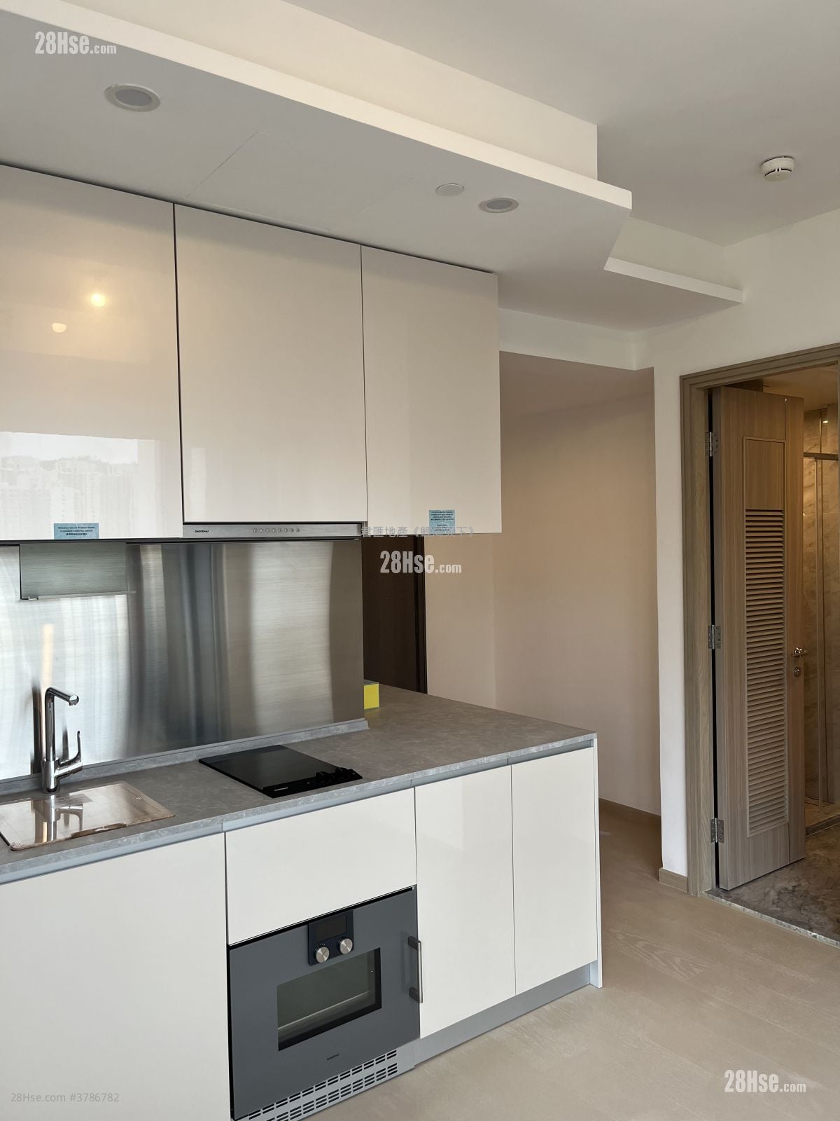 亲海駅 售盘 开放式间隔 , 1 浴室 210 平方尺