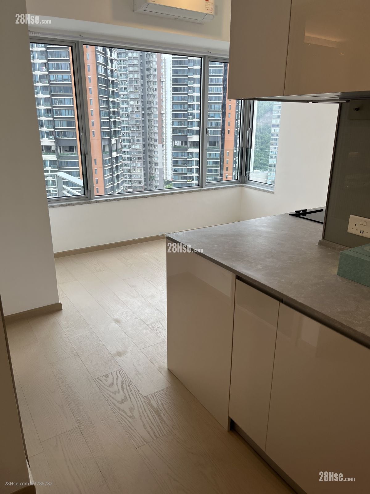 亲海駅 售盘 开放式间隔 , 1 浴室 210 平方尺