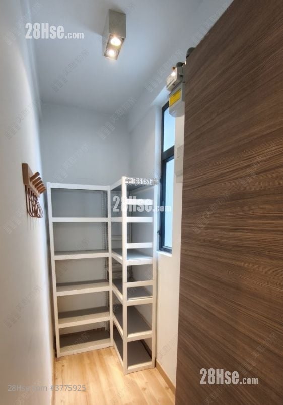 Dragon View House Sell 2 Bedrooms , 1 Bathroom 376 ft²