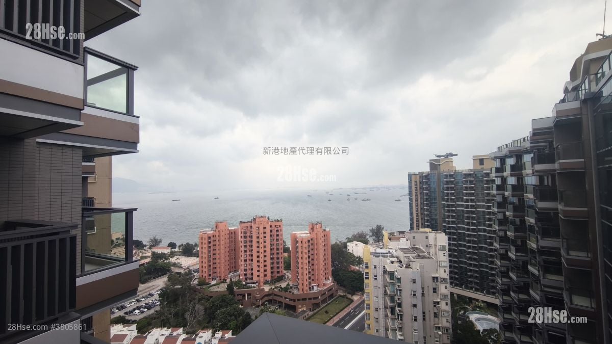 Gold Coast Bay Rental 220 ft²