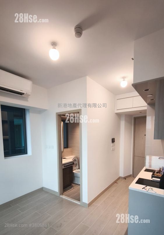 Gold Coast Bay Rental 220 ft²