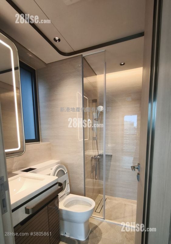 Gold Coast Bay Rental 220 ft²