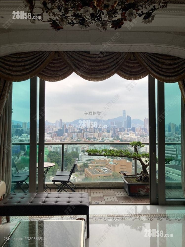 One Mayfair Sell 4 Bedrooms , 5+ Bathrooms 2,155 ft²