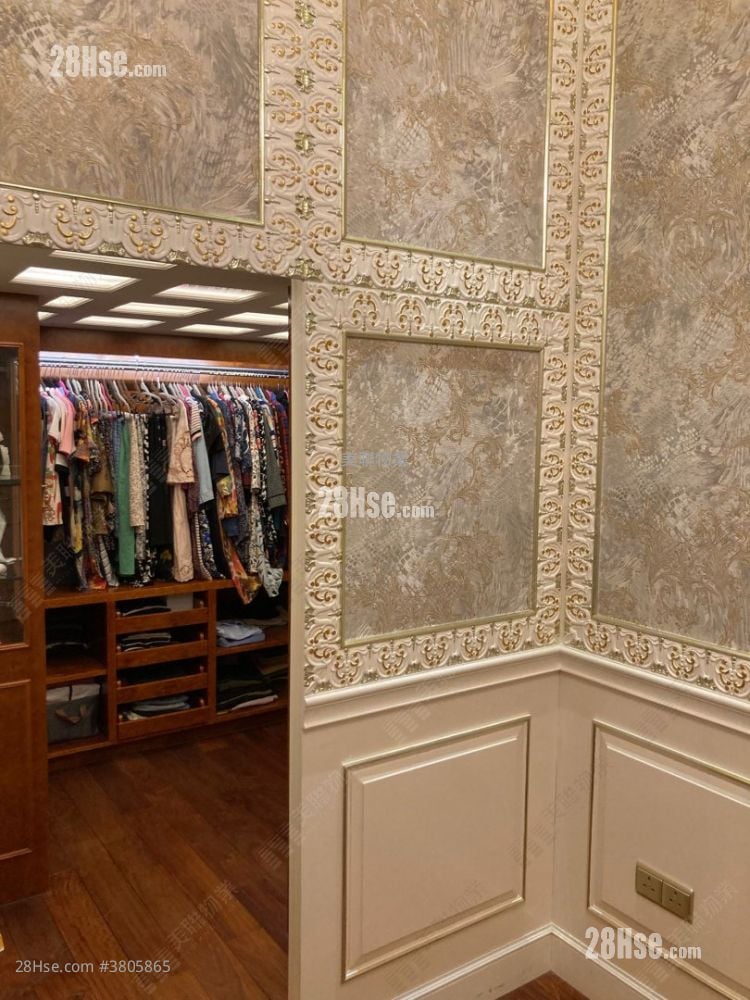 One Mayfair Sell 4 Bedrooms , 5+ Bathrooms 2,155 ft²