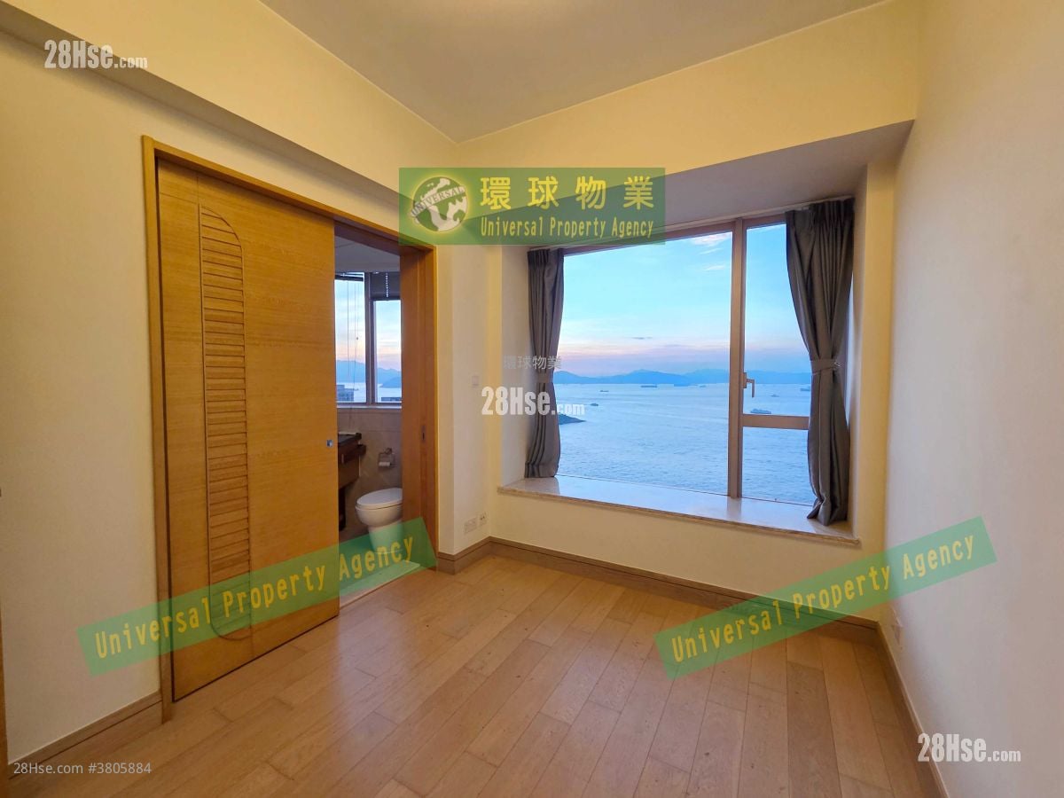 Cadogan Rental 3 Bedrooms , 2 Bathrooms 349 ft²