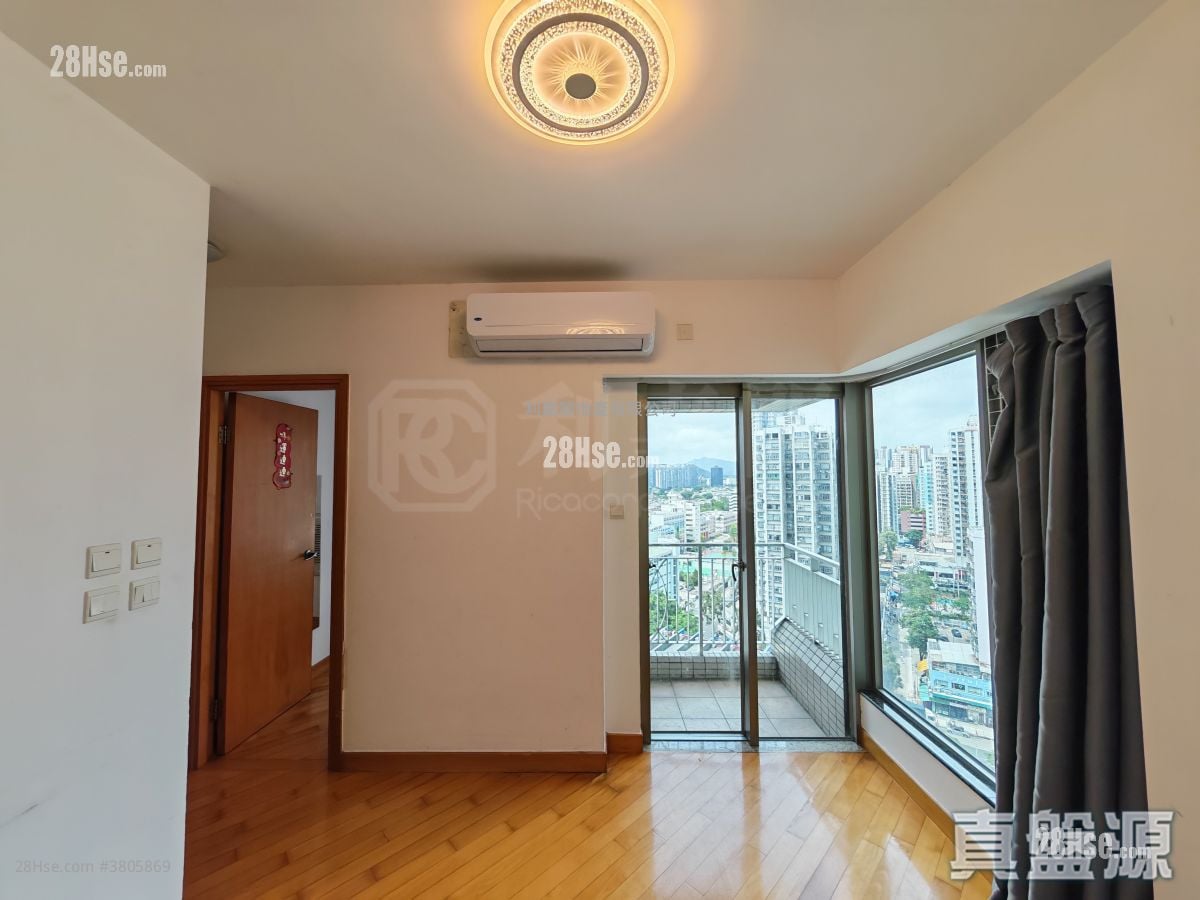 Yoho Town Sell 2 Bedrooms , 1 Bathroom 422 ft²