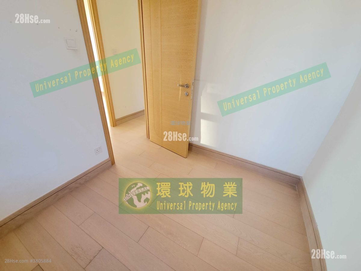 Cadogan Rental 3 Bedrooms , 2 Bathrooms 349 ft²