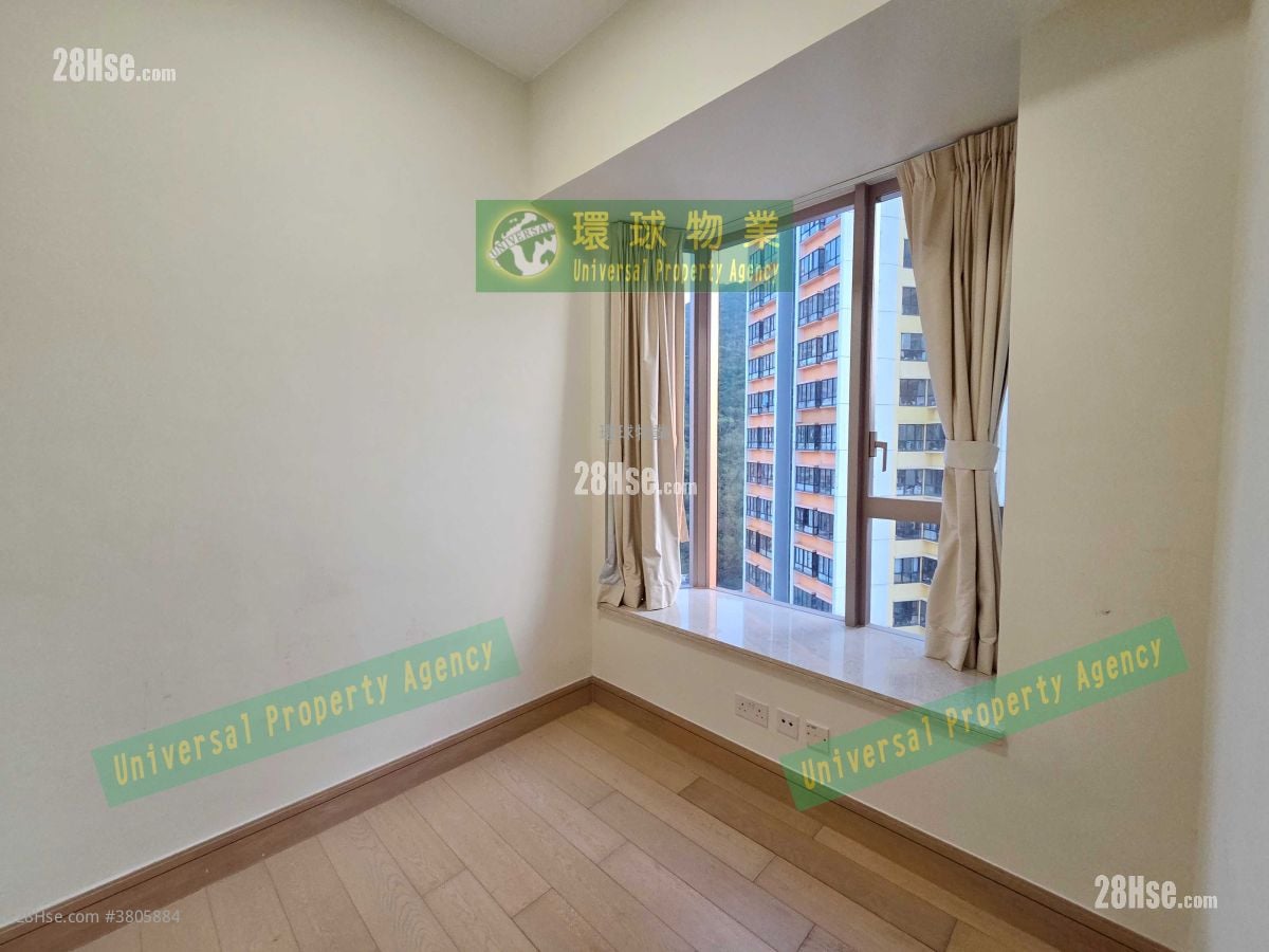 Cadogan Rental 3 Bedrooms , 2 Bathrooms 349 ft²