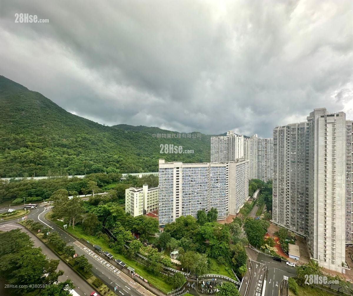 Yiu On Estate Sell 2 Bedrooms , 1 Bathroom 376 ft²