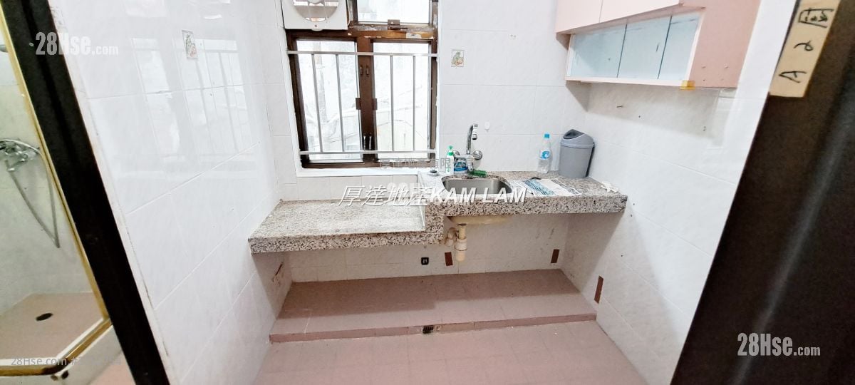 Village Rental 1 Bedroom , 1 Bathroom 350 ft²