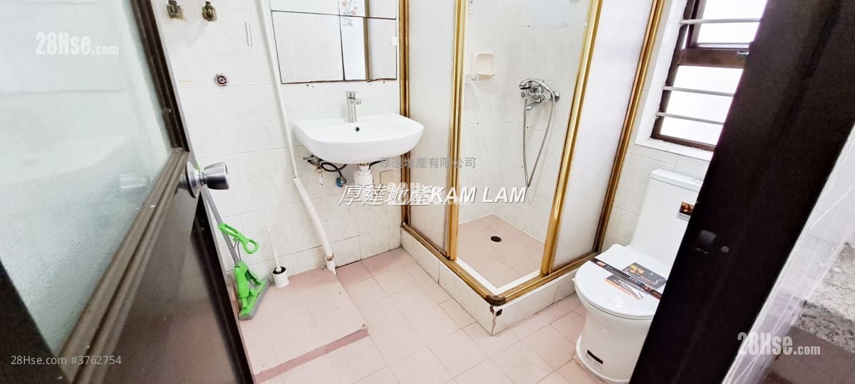 Village Rental 1 Bedroom , 1 Bathroom 350 ft²