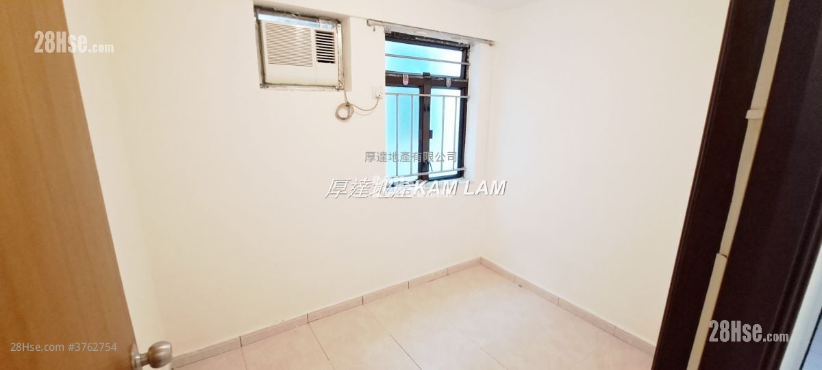 Village Rental 1 Bedroom , 1 Bathroom 350 ft²