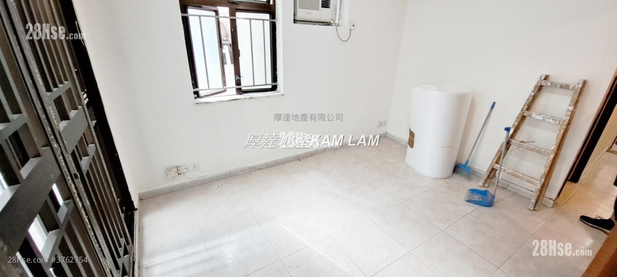 Village Rental 1 Bedroom , 1 Bathroom 350 ft²