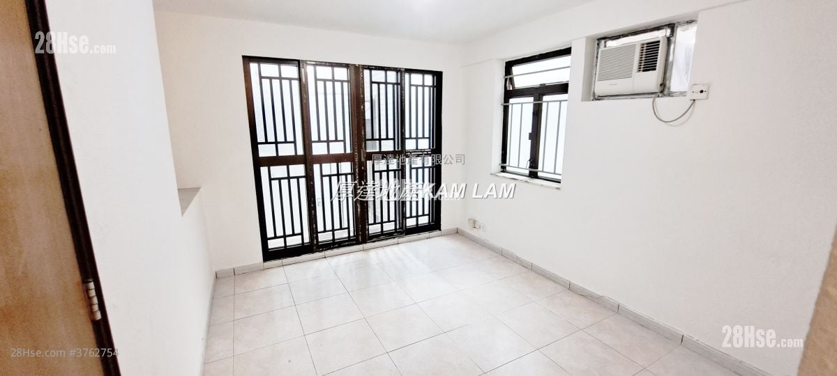 Village Rental 1 Bedroom , 1 Bathroom 350 ft²