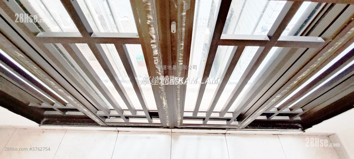 Village Rental 1 Bedroom , 1 Bathroom 350 ft²