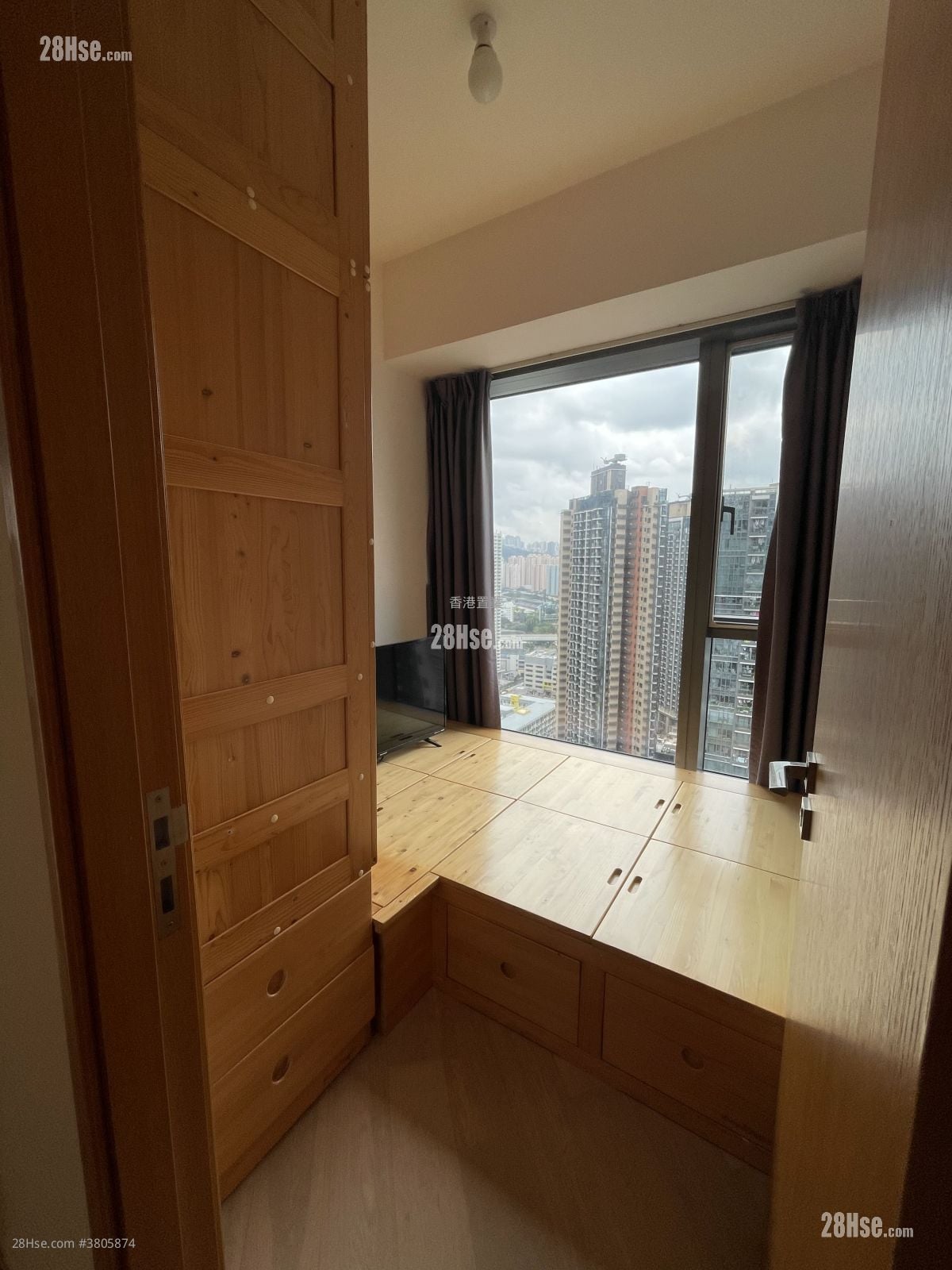 One Kai Tak(Ii) Rental 2 Bedrooms , 1 Bathroom 561 ft²