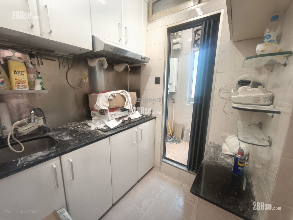 Hong Lam Court Rental 2 Bedrooms , 1 Bathroom 401 ft²