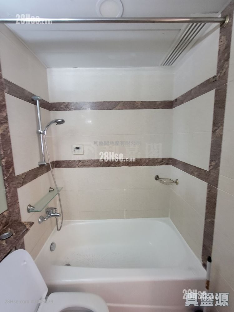 港景峰 售盘 3 房 , 2 浴室 899 平方尺