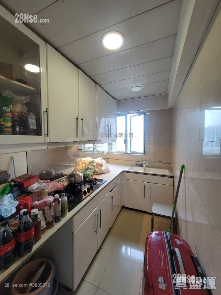 港景峰 售盘 3 房 , 2 浴室 899 平方尺