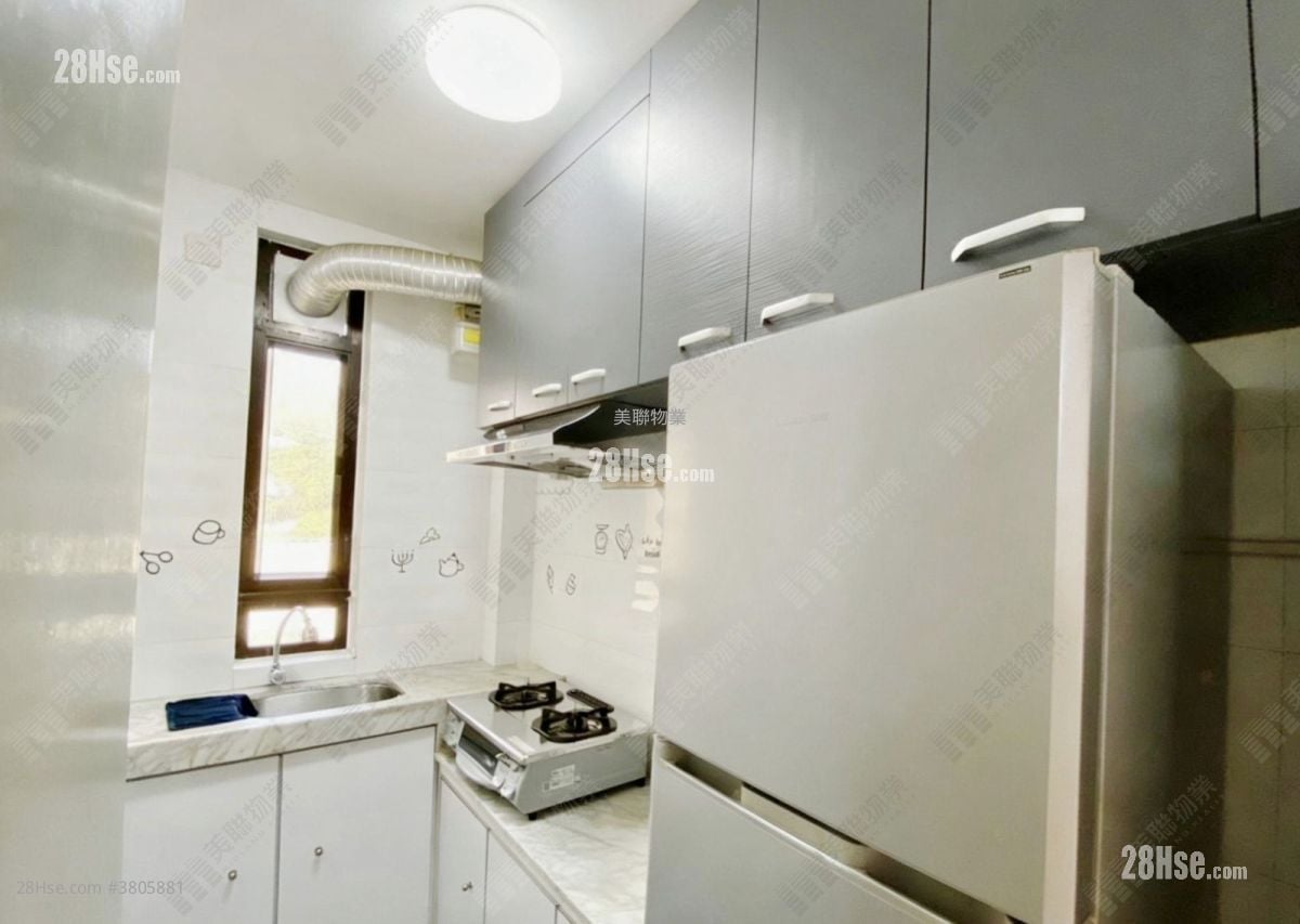 Luk Yeung Sun Chuen Sell 2 Bedrooms 451 ft²