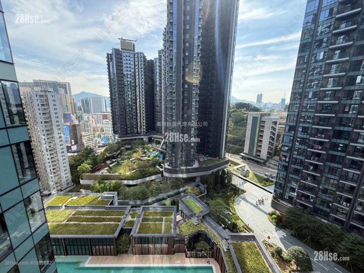 Onmantin Rental 3 Bedrooms , 3 Bathrooms 899 ft²