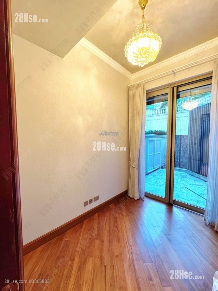 One Mayfair Sell 4 Bedrooms , 4 Bathrooms 1,650 ft²