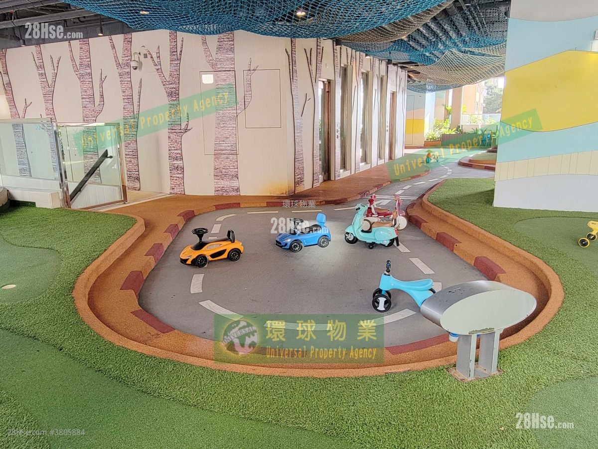 Cadogan Rental 3 Bedrooms , 2 Bathrooms 349 ft²