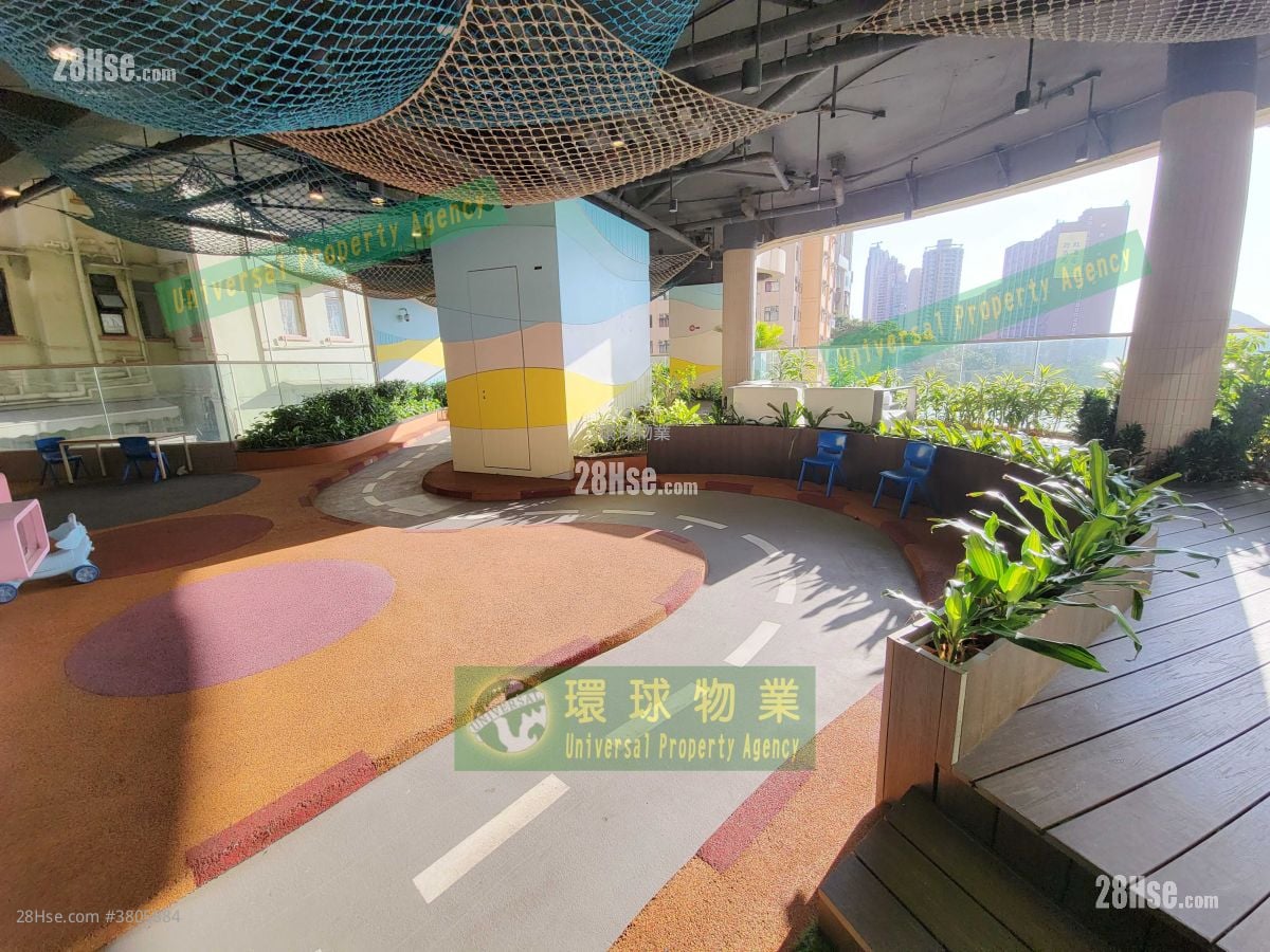 Cadogan Rental 3 Bedrooms , 2 Bathrooms 349 ft²