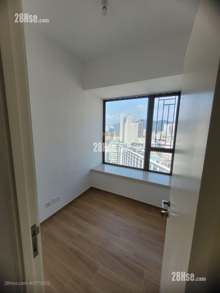 Cite 33 Rental 2 Bedrooms , 1 Bathroom 491 ft²