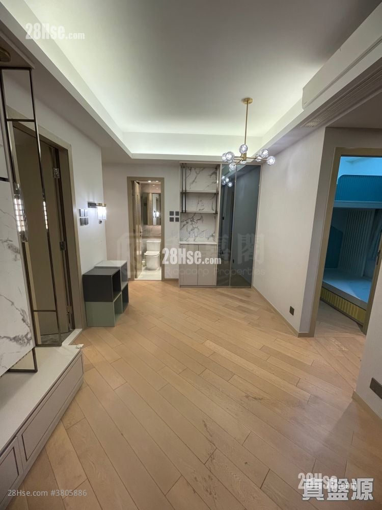 Mount Regency Rental 3 Bedrooms , 1 Bathroom 531 ft²