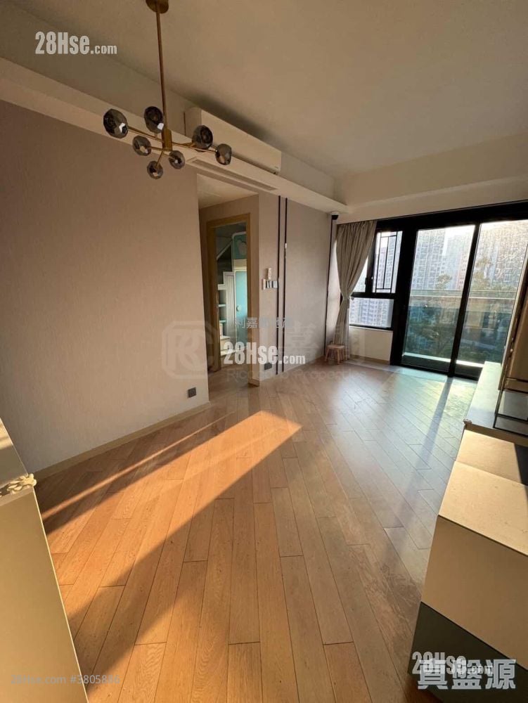 Mount Regency Rental 3 Bedrooms , 1 Bathroom 531 ft²