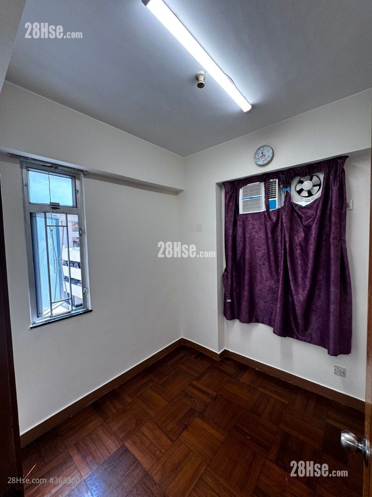 Hing Fat House Sell 2 Bedrooms , 1 Bathroom 339 ft²