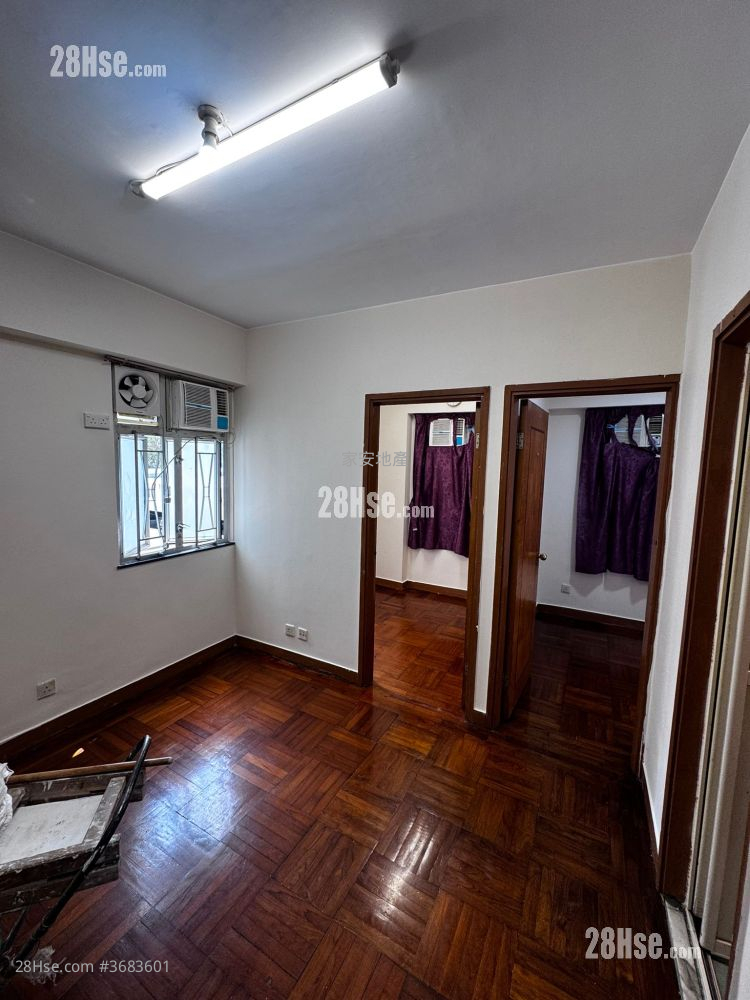 Hing Fat House Sell 2 Bedrooms , 1 Bathroom 339 ft²