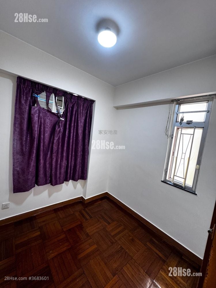 Hing Fat House Sell 2 Bedrooms , 1 Bathroom 339 ft²