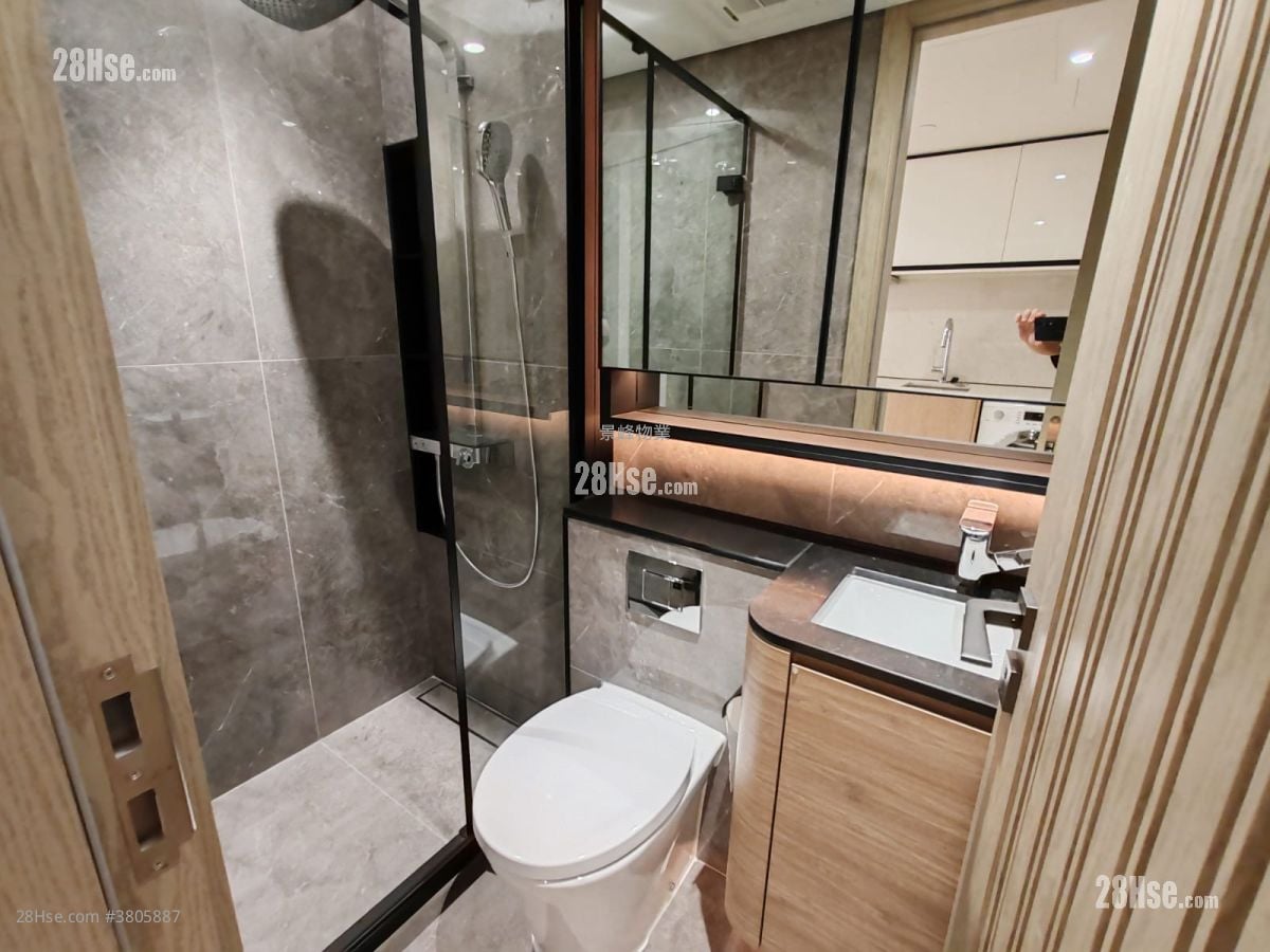 The Highline Sell Studio , 1 Bathroom 266 ft²