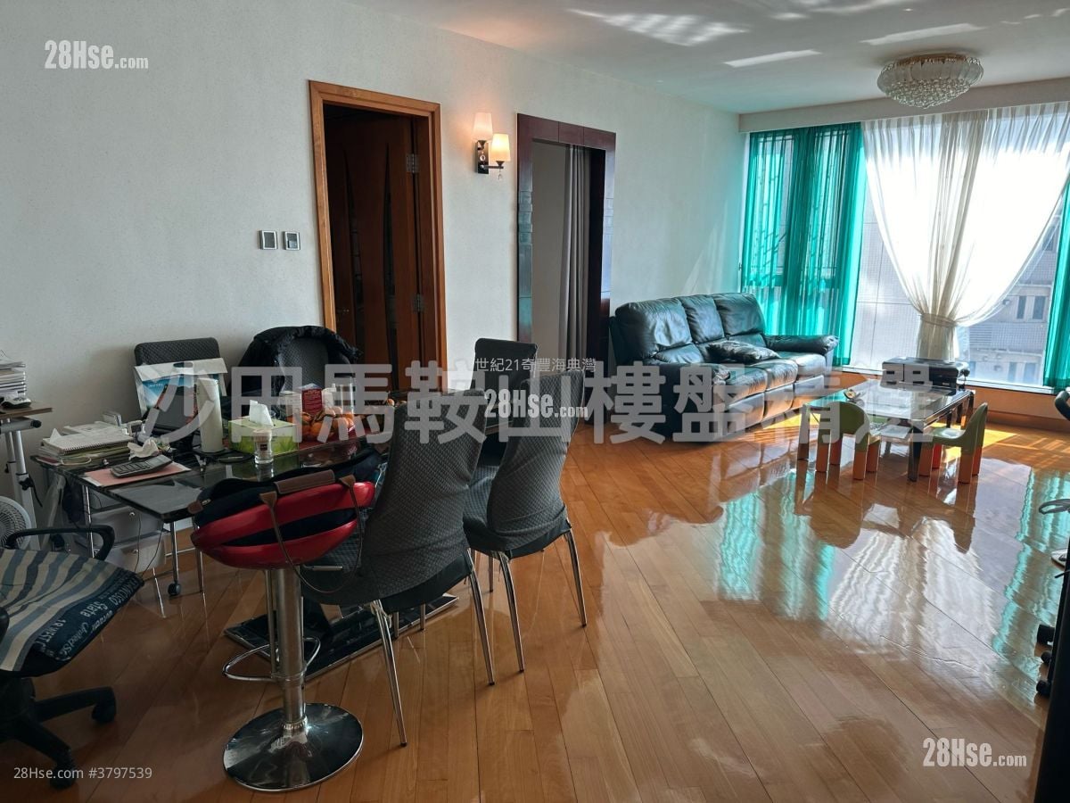 Vista Paradiso Sell 3 Bedrooms , 2 Bathrooms 883 ft²