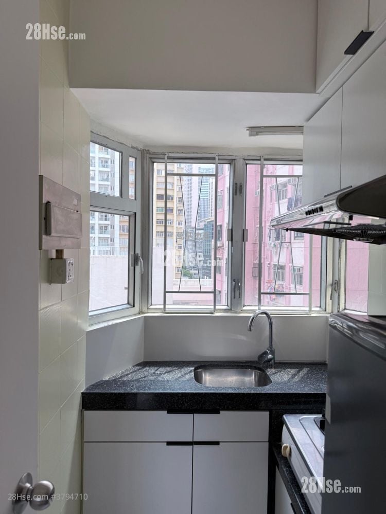 Harbour View Garden Sell 2 Bedrooms , 1 Bathroom 401 ft²