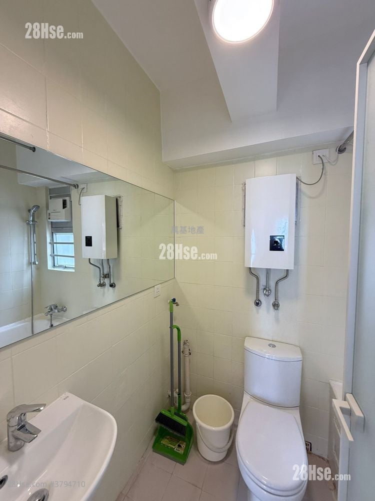 Harbour View Garden Sell 2 Bedrooms , 1 Bathroom 401 ft²