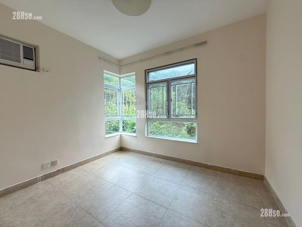 村屋 租盘 3 房 , 2 浴室 700 平方尺