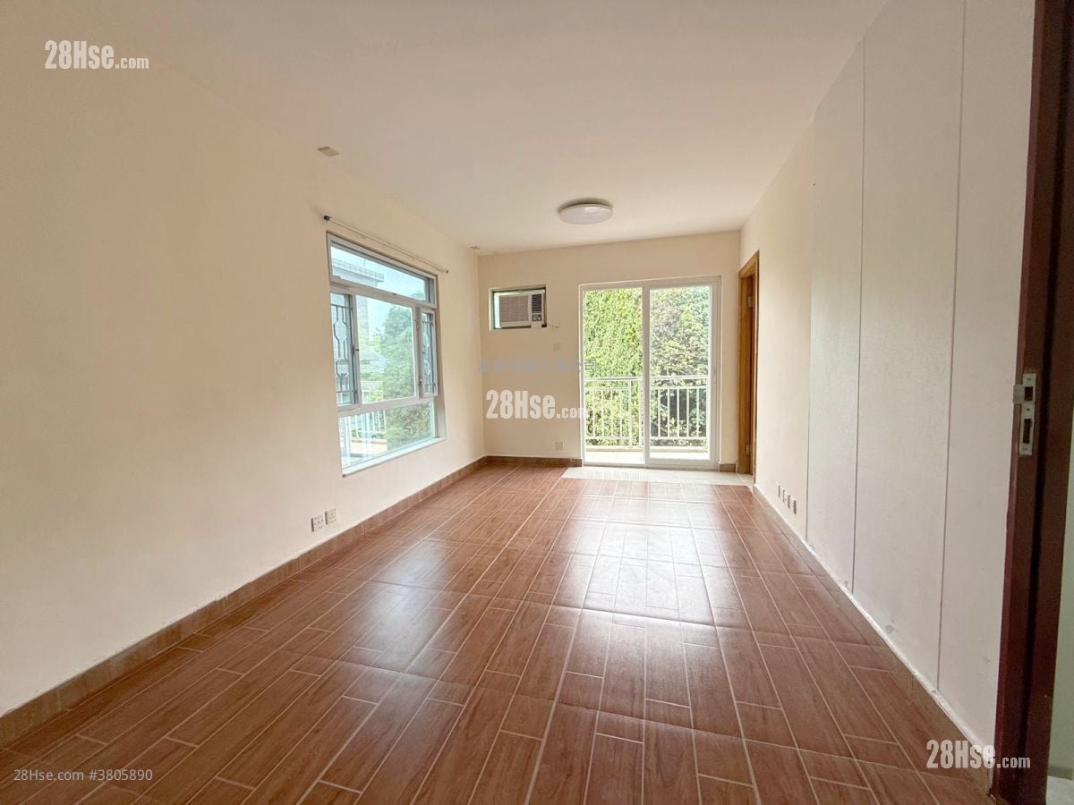 村屋 租盘 3 房 , 2 浴室 700 平方尺