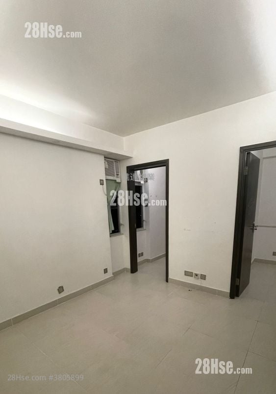 华明中心 售盘 2 房 , 1 浴室 299 平方尺