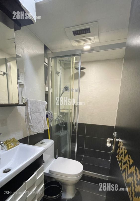 华明中心 售盘 2 房 , 1 浴室 299 平方尺