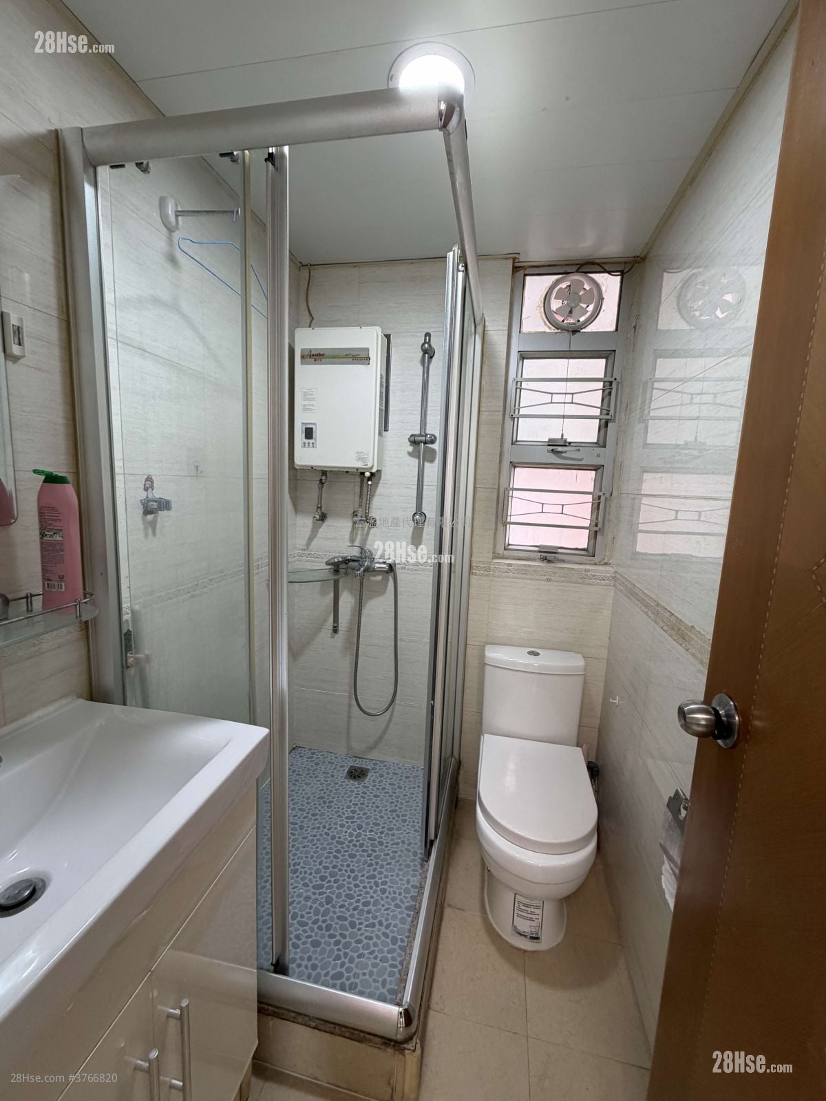 Fortune Centre Sell 2 Bedrooms , 1 Bathroom 341 ft²