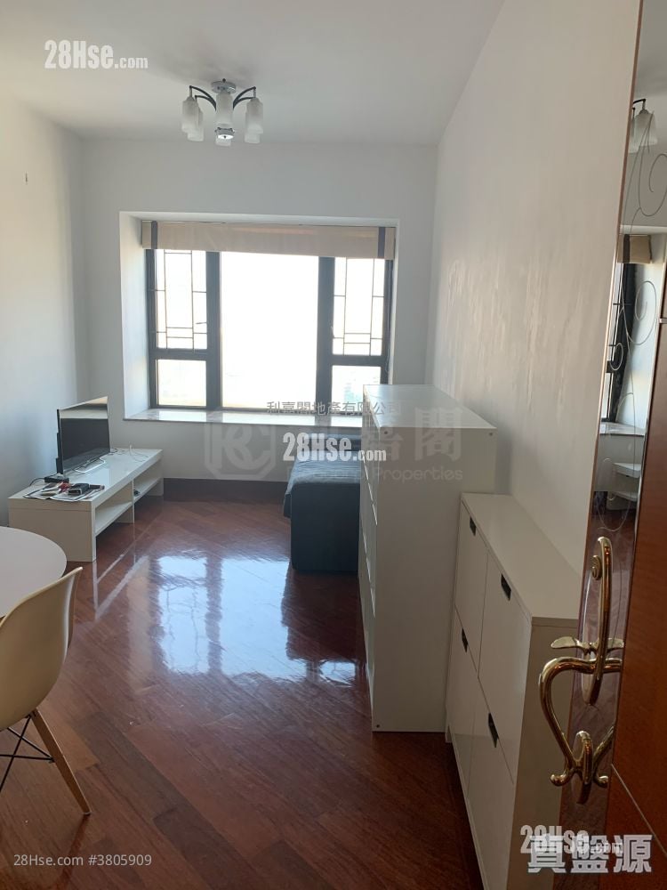 The Arch Sell 1 Bedroom , 1 Bathroom 398 ft²