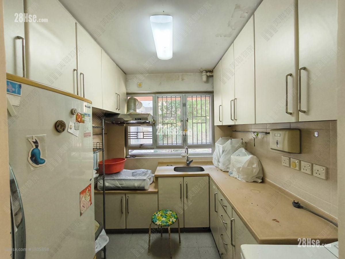 华员邨 售盘 3 房 , 2 浴室 807 平方尺